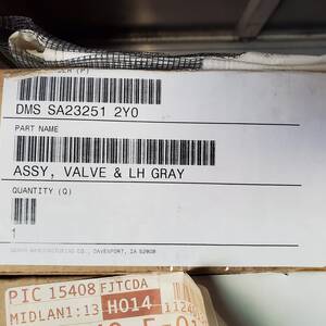 DMS.SA232512Y0 - Kit-Seat,Gray Side Pod,With Button Left Hand
